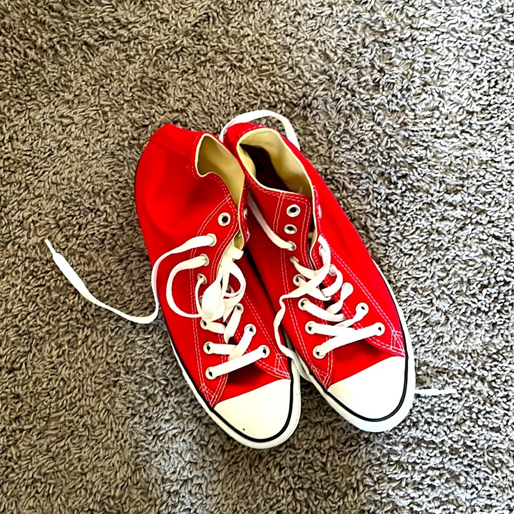 Brand new, never worn Chuck Taylor Classic High Top Converse